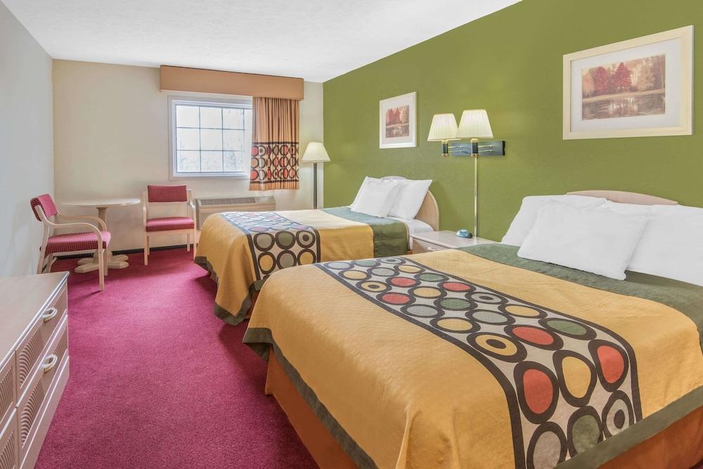 Super 8 By Wyndham Wooster Hotell Exteriör bild